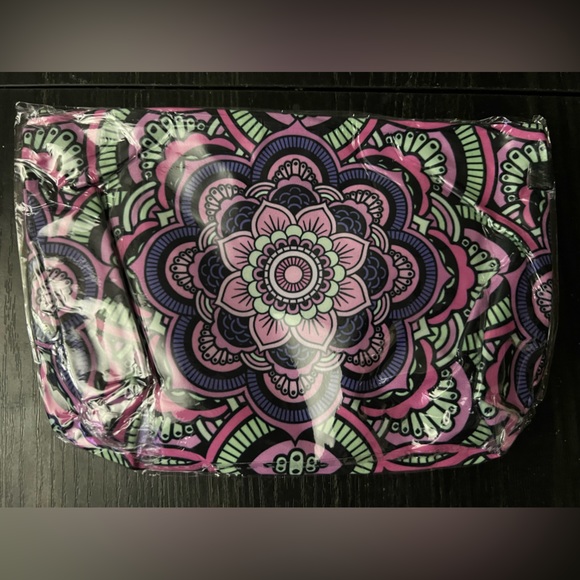 π€π 10/31 Boutiques Host Pick!!! NEW- Mandala-Inspired Makeup Bags ππ€ - Picture 8 of 16